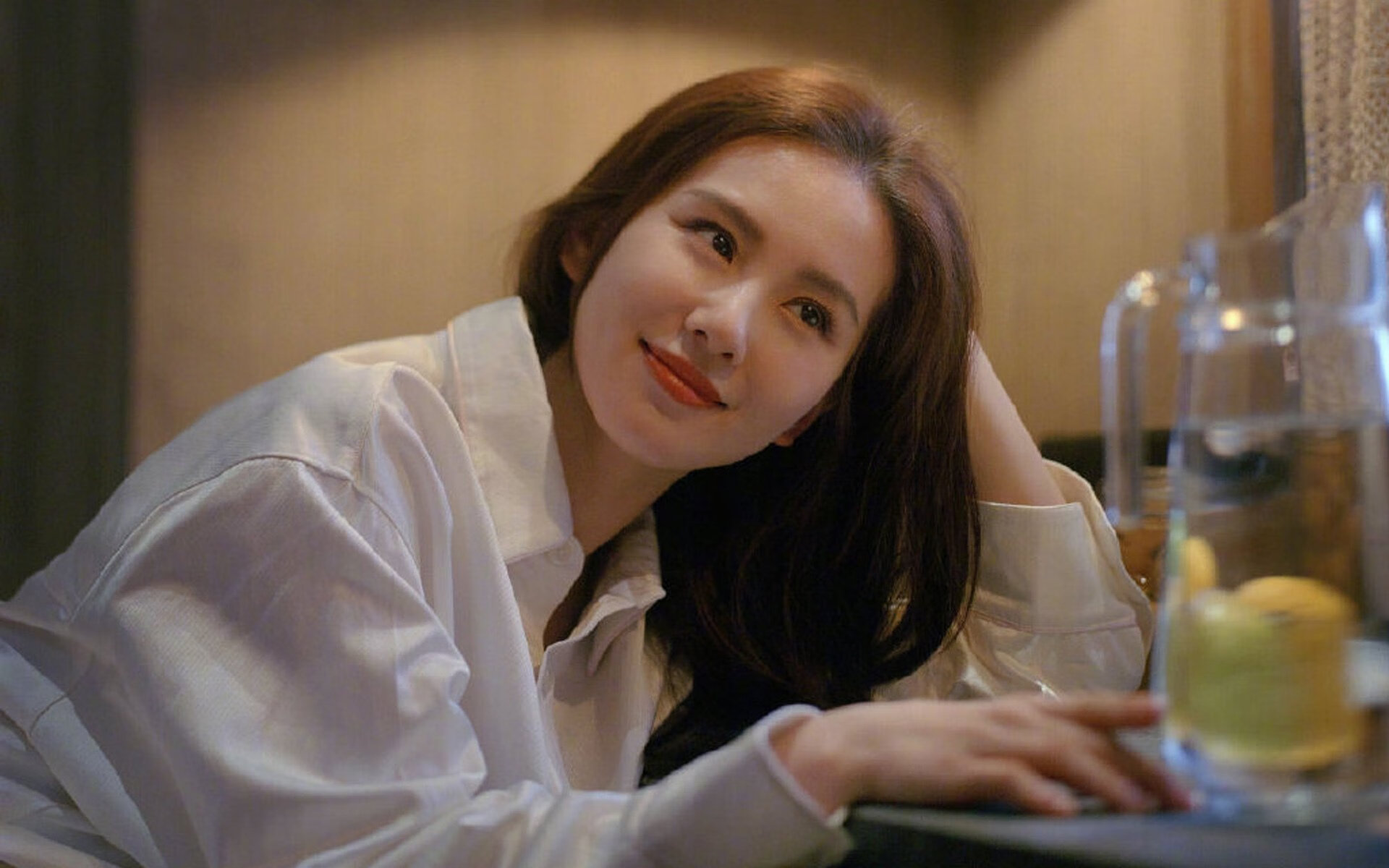 哥伦比亚队后卫佩雷斯在巴黎奥运会上表现出色，哥伦比亚 球员